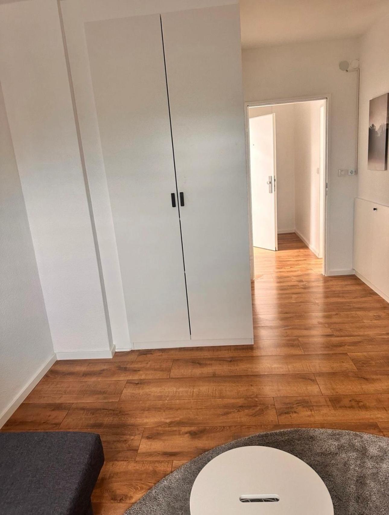 Room Deluxe Meerbusch Exteriör bild